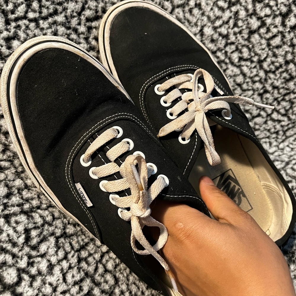 Vans - Picture 6 of 6